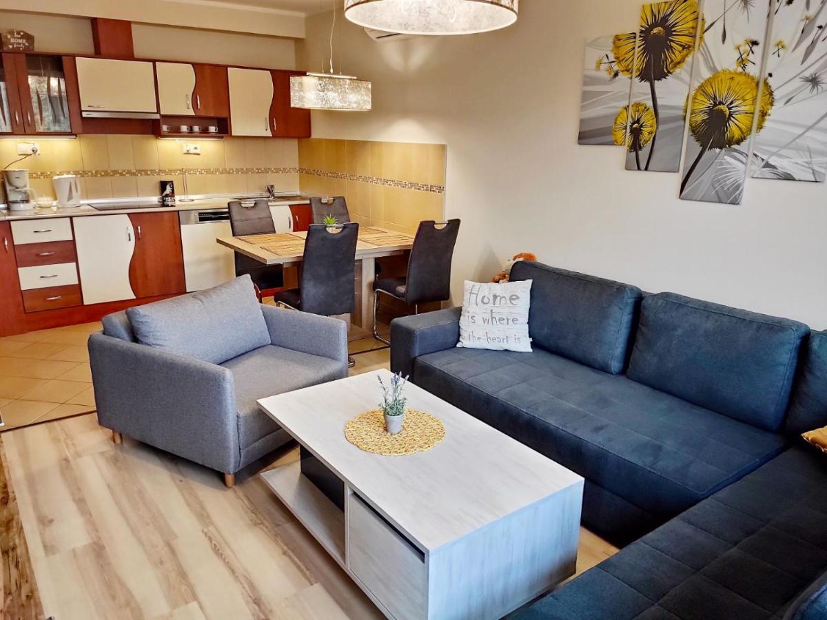 Holiday Apartman Sárvár Buitenkant foto